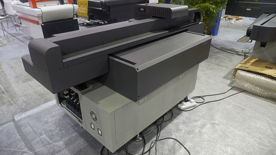 Imprimante numérique commerciale polyvalente à plat Imprimante numérique d'étiquettes UV